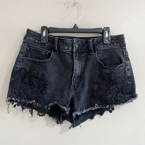 American Eagle Black Crochet Lace Denim Shorts Size 8
